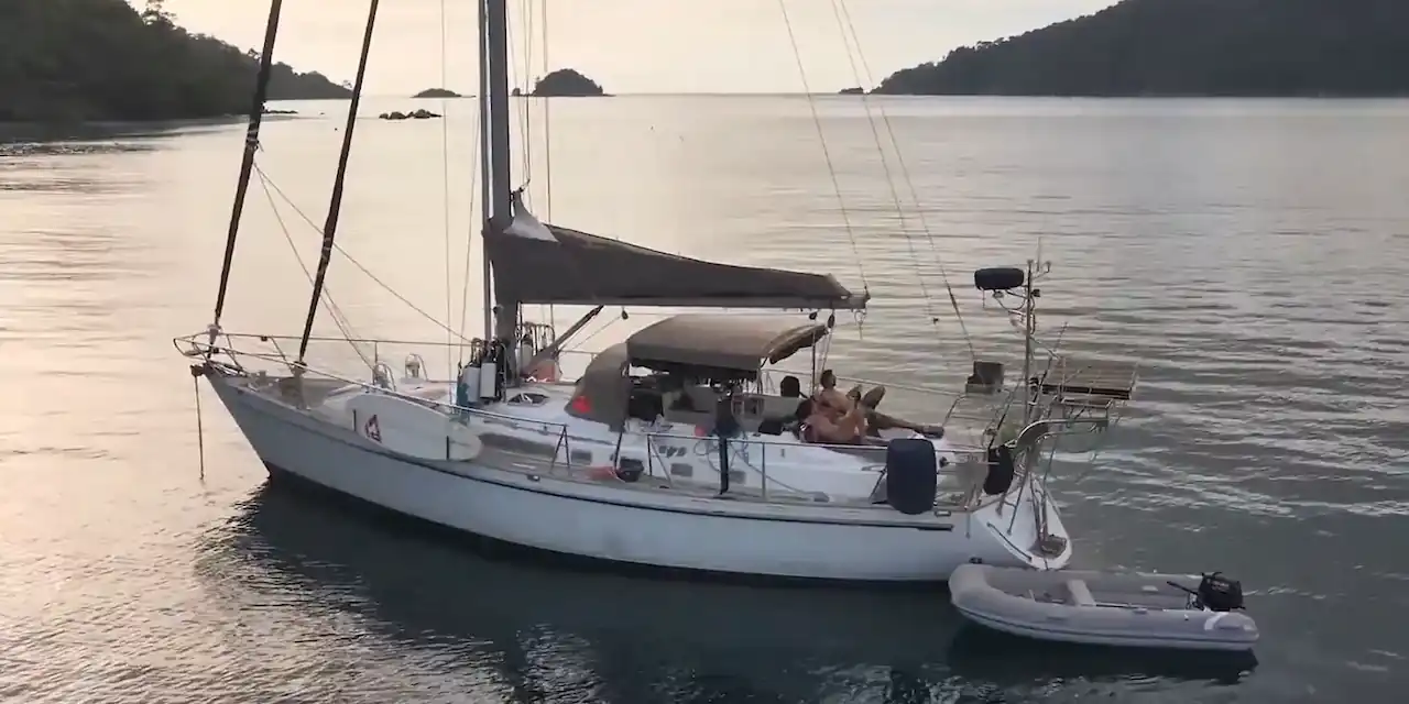 Digital Nomad Housing: Your Brutally Honest Guide to Technomad Dwellings 6 sailingnandji technomads of the sea 1
